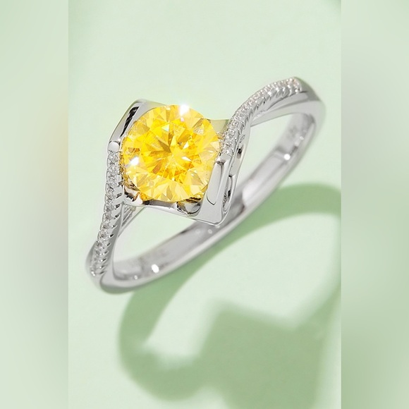 1 Carat Moissanite 925 Sterling Silver Twisted Ring - Picture 1 of 10